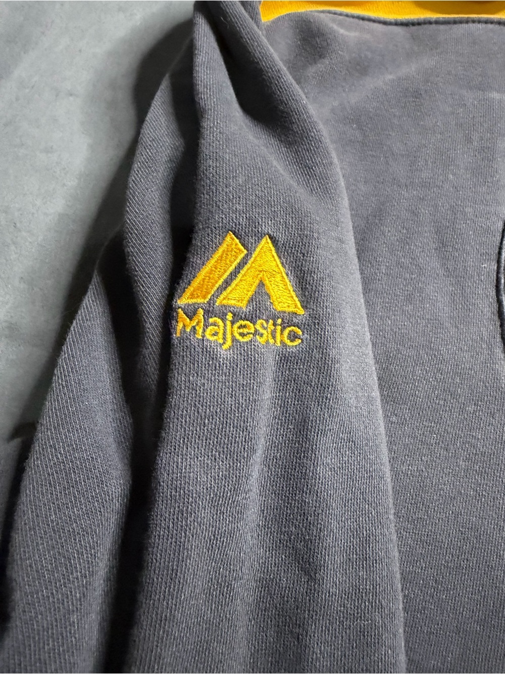 Majestic Boston Bruins Pullover Hoodie - Picture 4 of 6